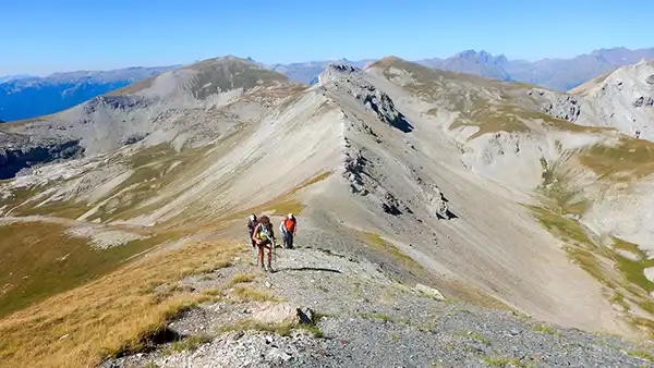 Trek dans les Alpes sur la frontière Franco-italiennne